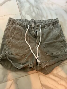 American Eagle Outfitters Olive Drawstring Cargo Shorts
